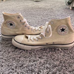 Unisex Light tan Converse
